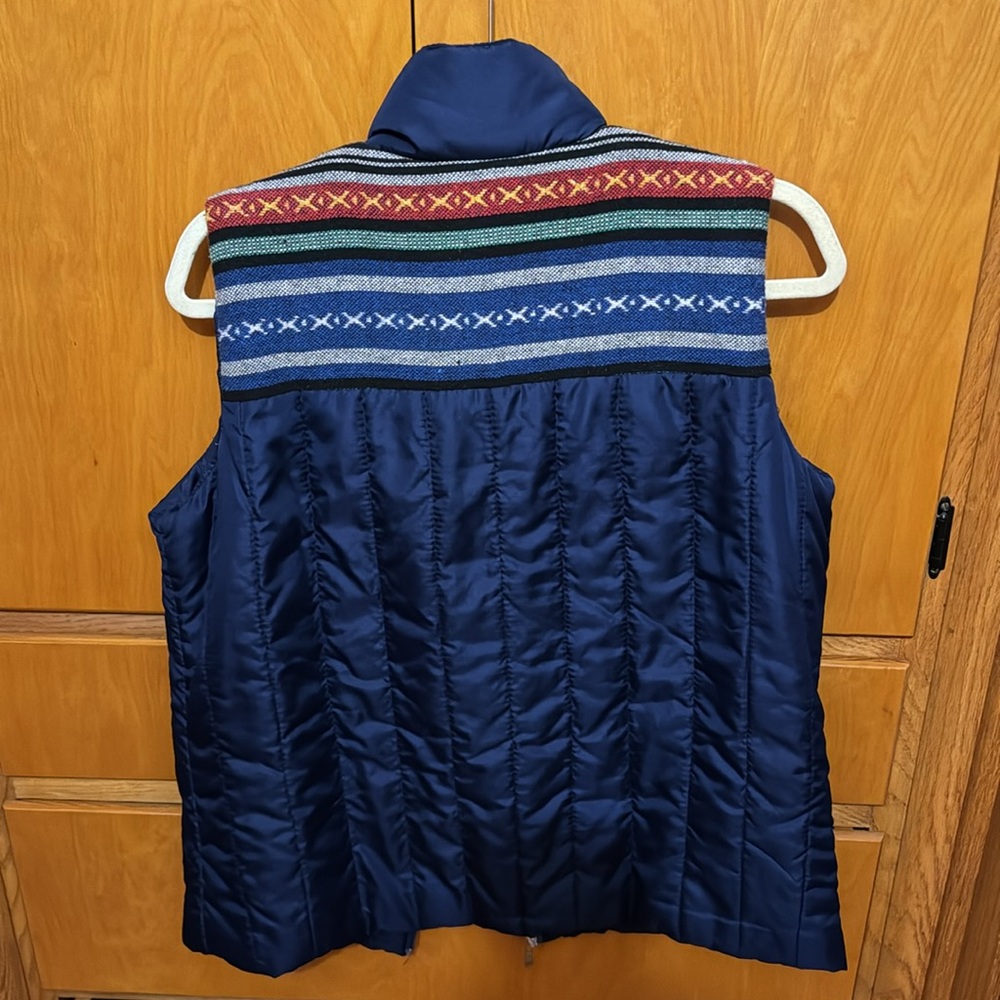 Aztec Vest - Picture 2 of 2
